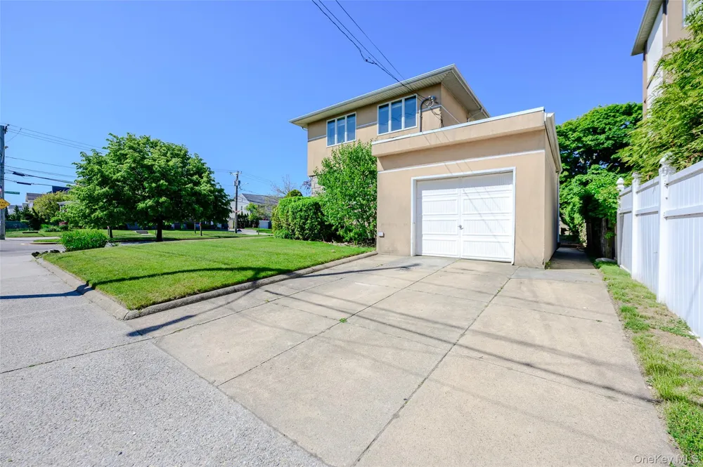13802 Rockaway Beach Boulevard Belle Harbor, NY 11694
