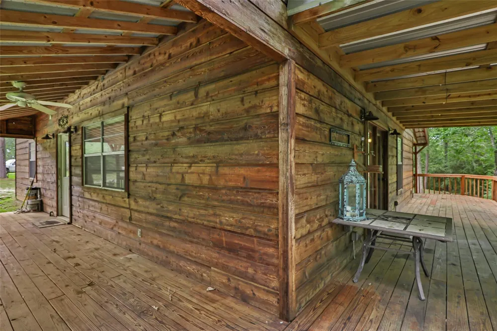 186 County Road 637 Dayton, TX 77535