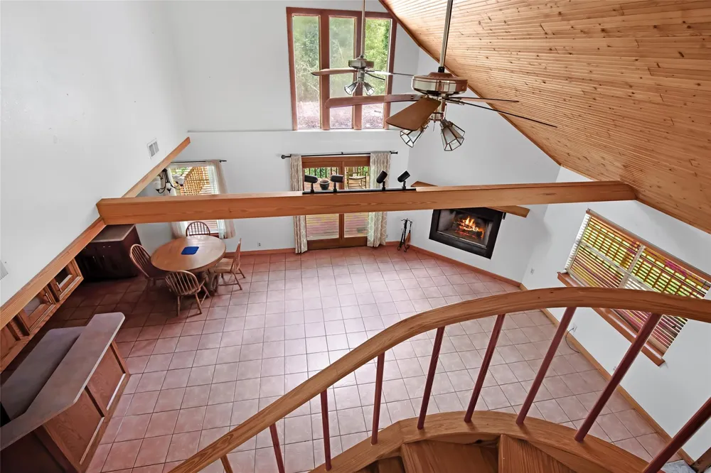 186 County Road 637 Dayton, TX 77535