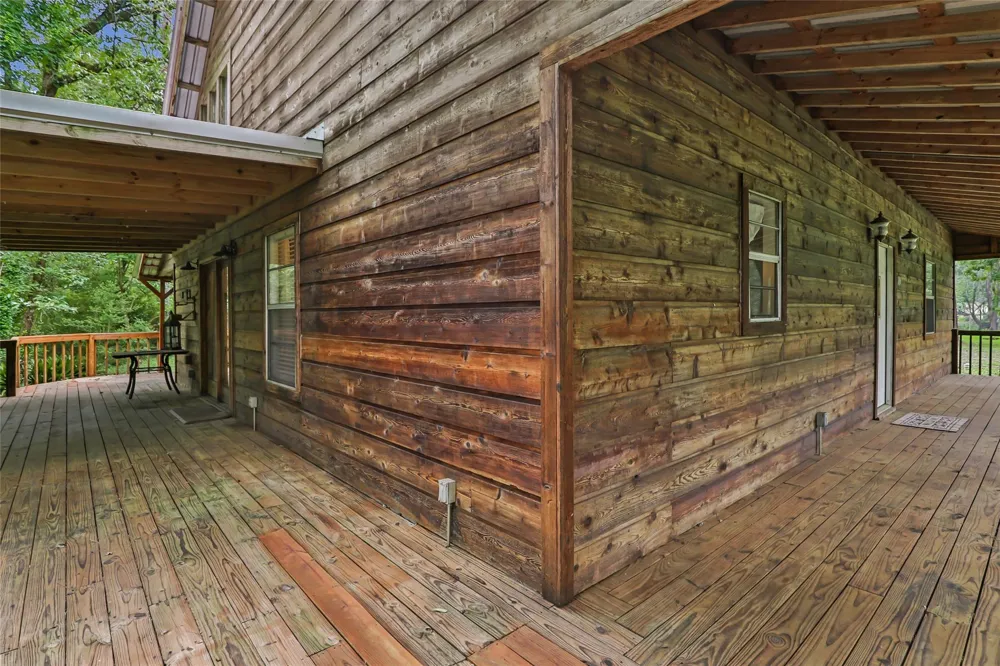 186 County Road 637 Dayton, TX 77535