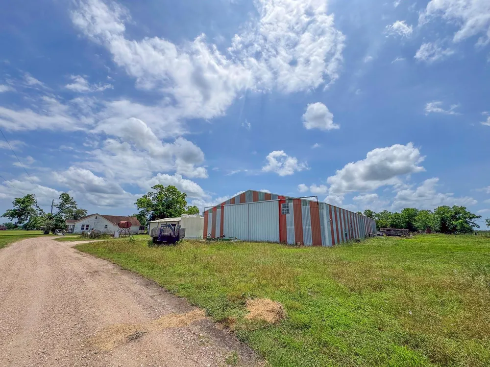 11810 Zamanek Road Needville, TX 77461