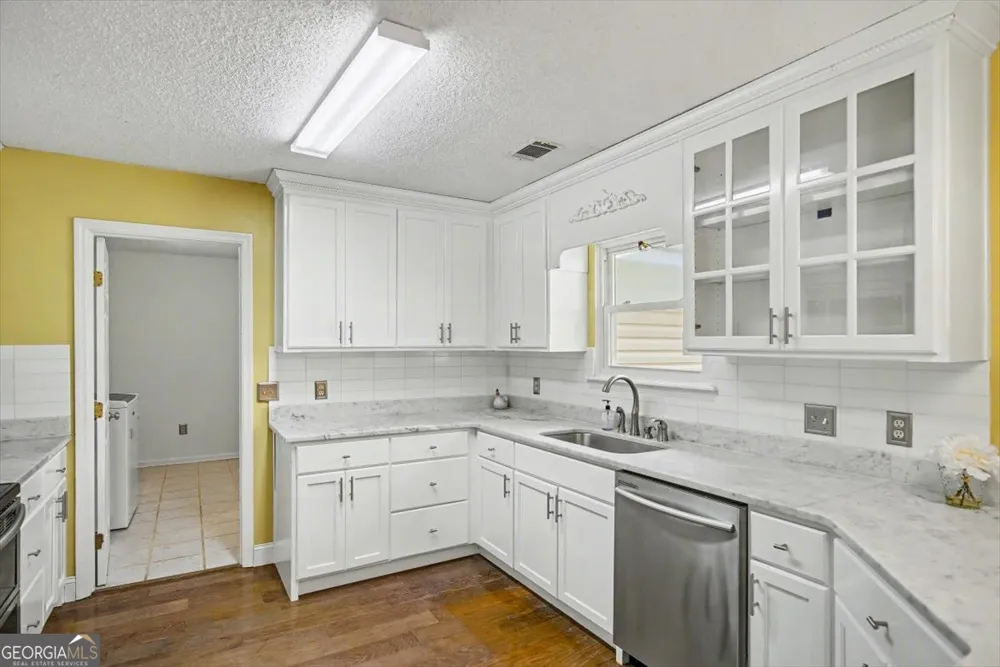 762 Robin Hood DR Hinesville, GA 31313