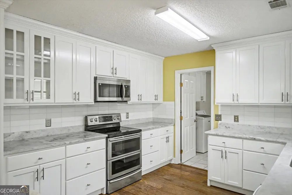 762 Robin Hood DR Hinesville, GA 31313