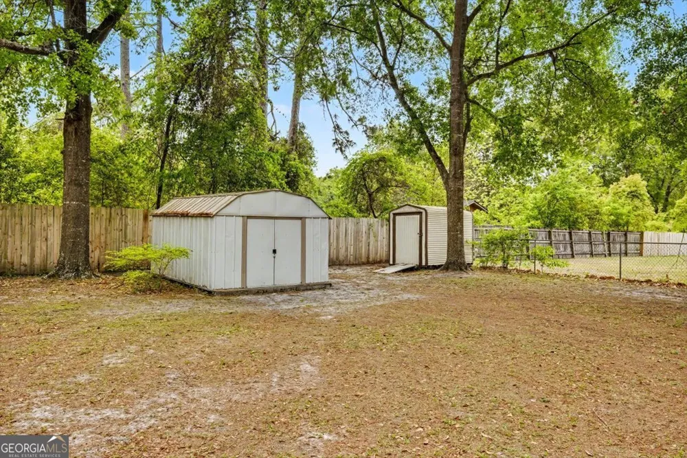 762 Robin Hood DR Hinesville, GA 31313