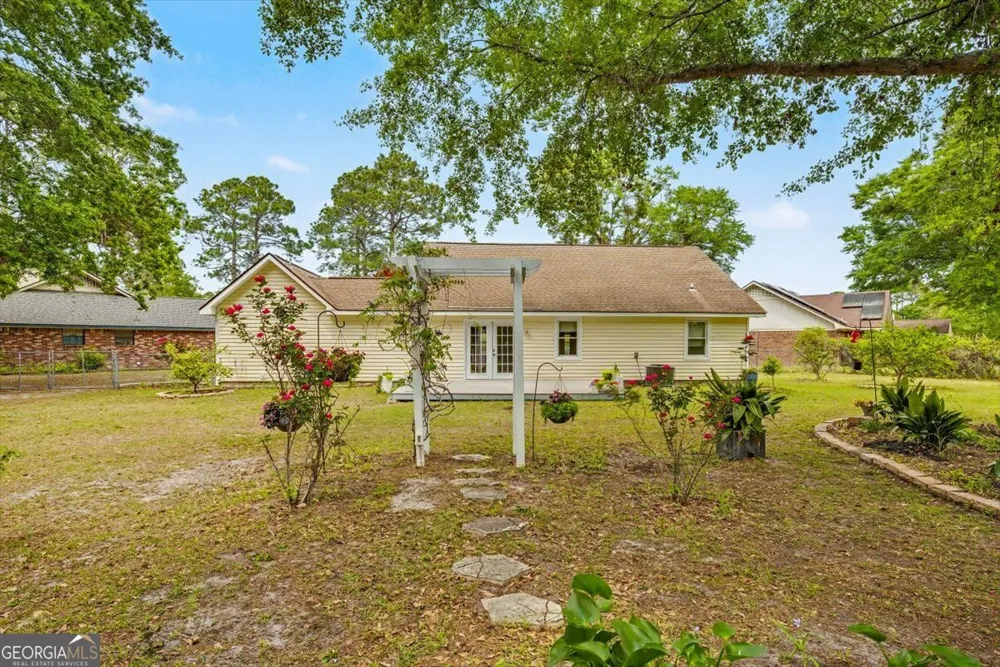 762 Robin Hood DR Hinesville, GA 31313