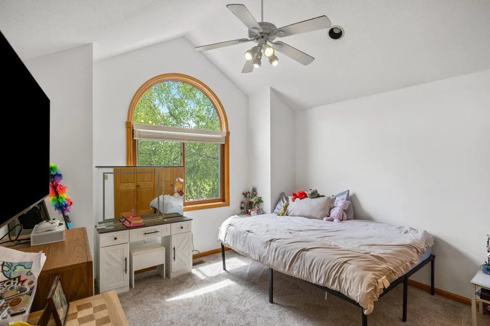 607 Apache Drive Fremont, MI 49412