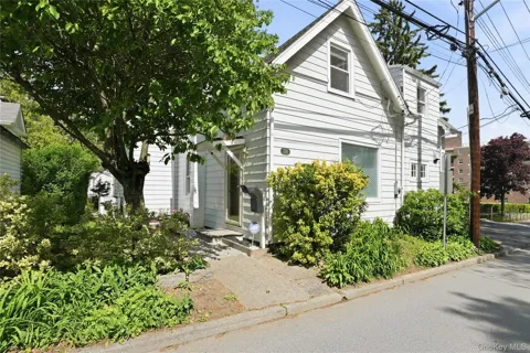 116 Carpenter Avenue