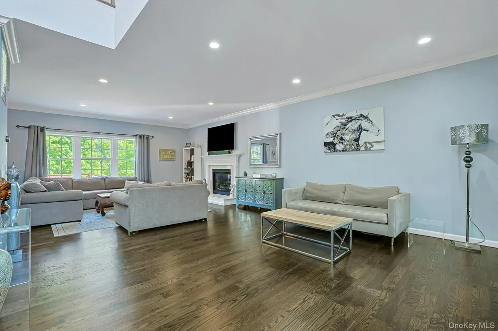 288 Lafayette Avenue Cortlandt Manor, NY 10567
