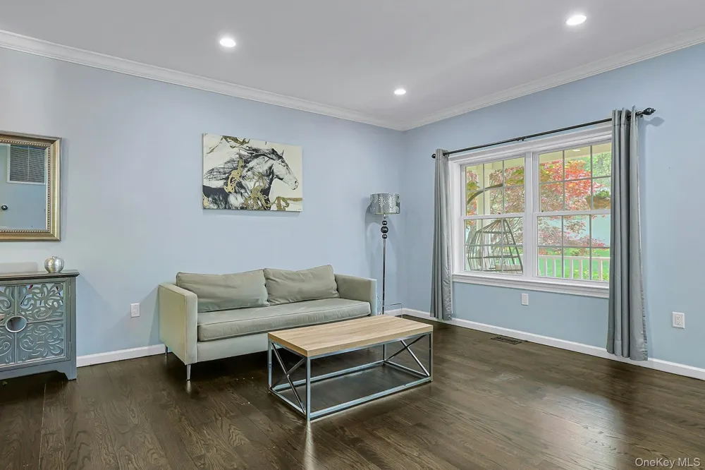 288 Lafayette Avenue Cortlandt Manor, NY 10567
