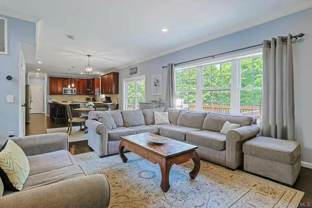 288 Lafayette Avenue Cortlandt Manor, NY 10567