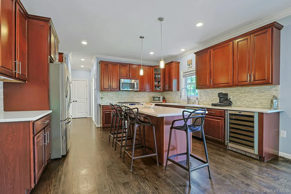 288 Lafayette Avenue Cortlandt Manor, NY 10567