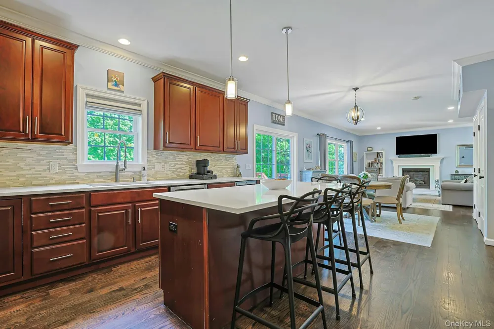 288 Lafayette Avenue Cortlandt Manor, NY 10567