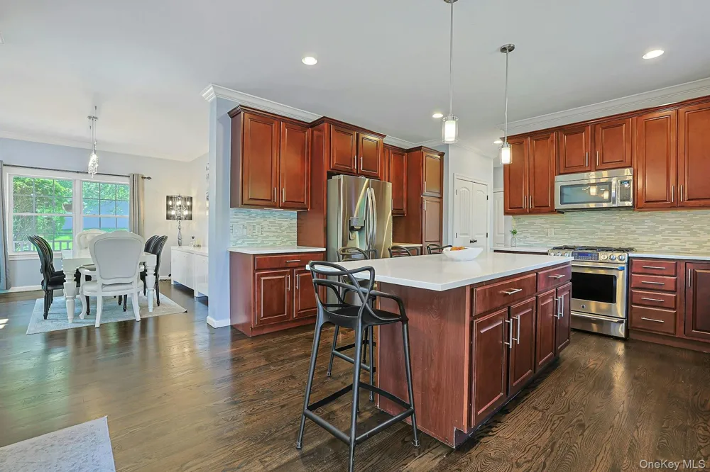 288 Lafayette Avenue Cortlandt Manor, NY 10567