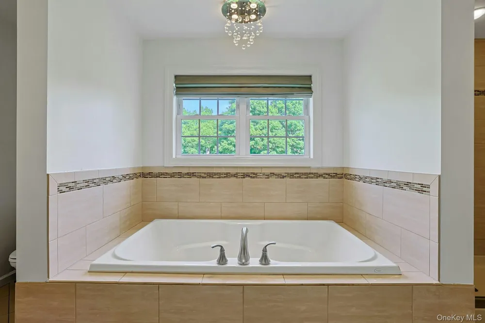 288 Lafayette Avenue Cortlandt Manor, NY 10567