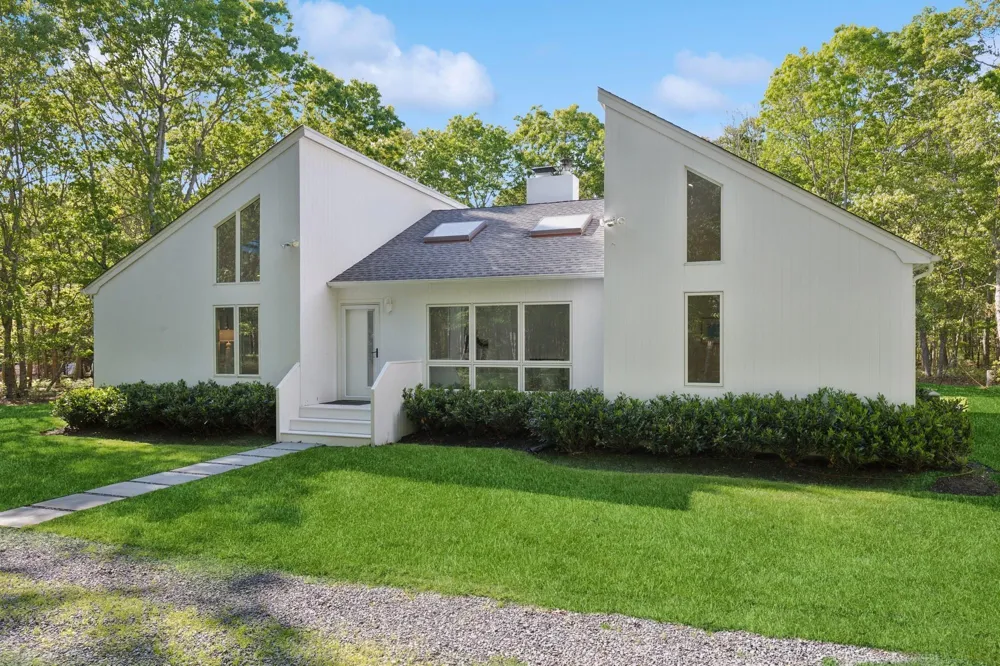108 Merchants Sagaponack, NY 11962