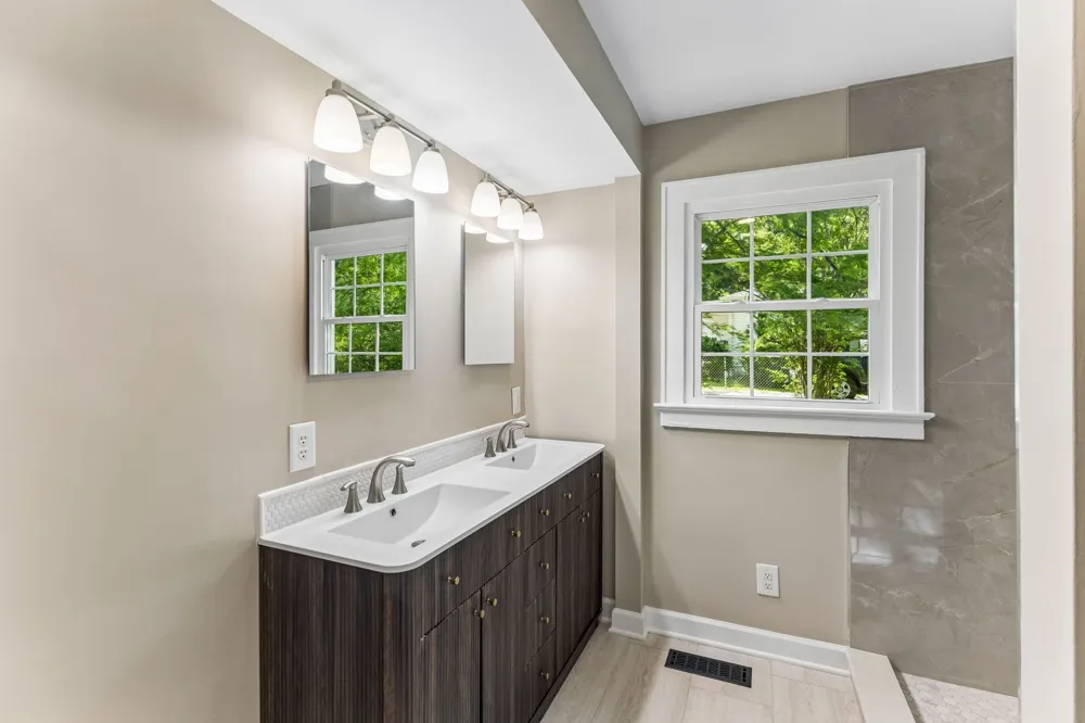 1057 Mapleash Ave Columbia, TN 38401