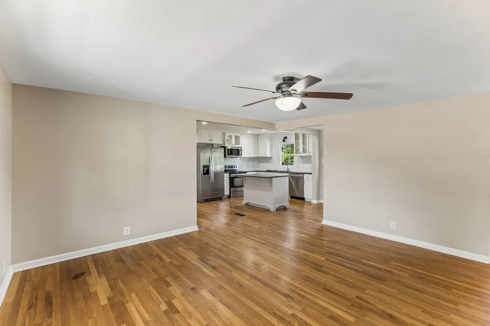 1057 Mapleash Ave Columbia, TN 38401