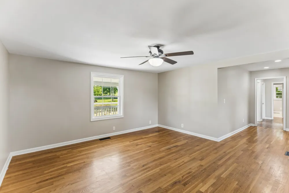 1057 Mapleash Ave Columbia, TN 38401