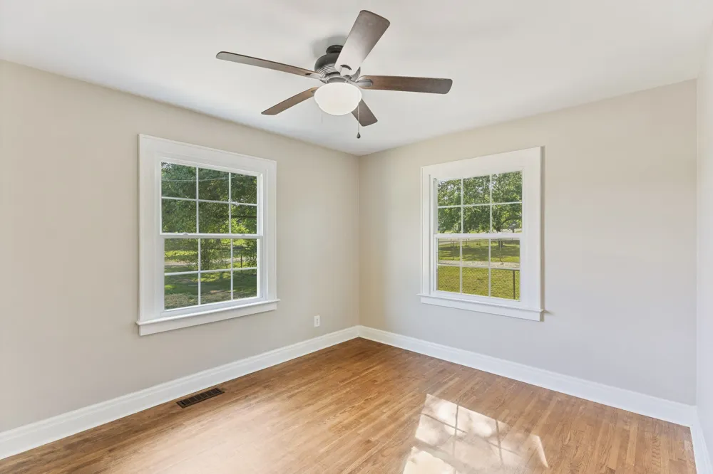 1057 Mapleash Ave Columbia, TN 38401