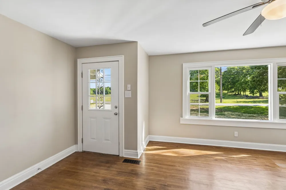 1057 Mapleash Ave Columbia, TN 38401