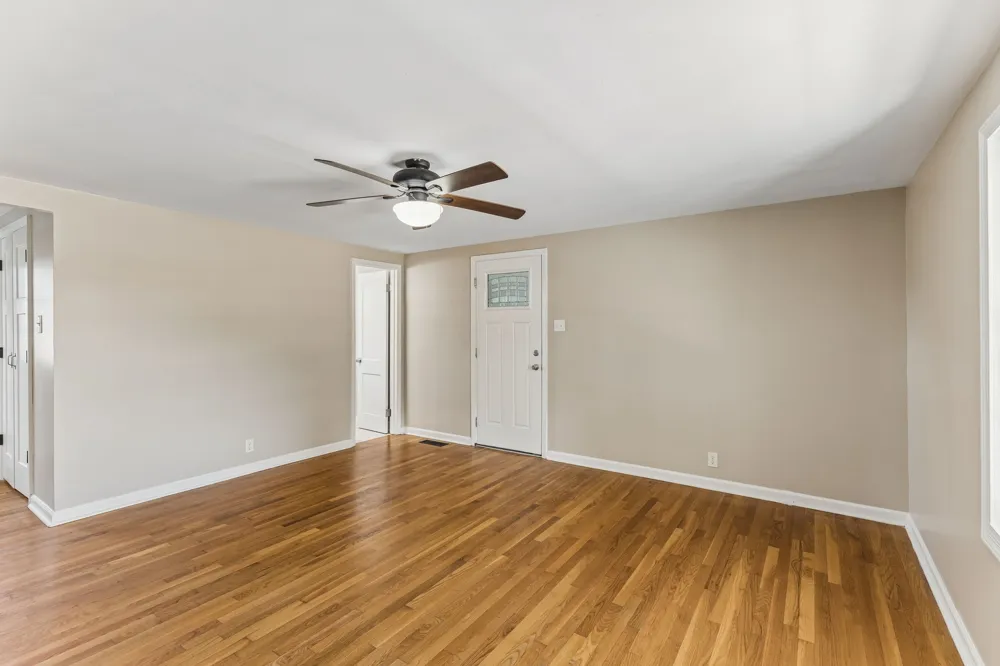 1057 Mapleash Ave Columbia, TN 38401