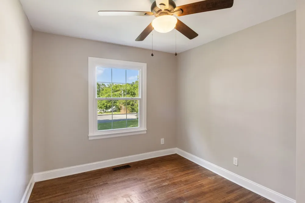 1057 Mapleash Ave Columbia, TN 38401