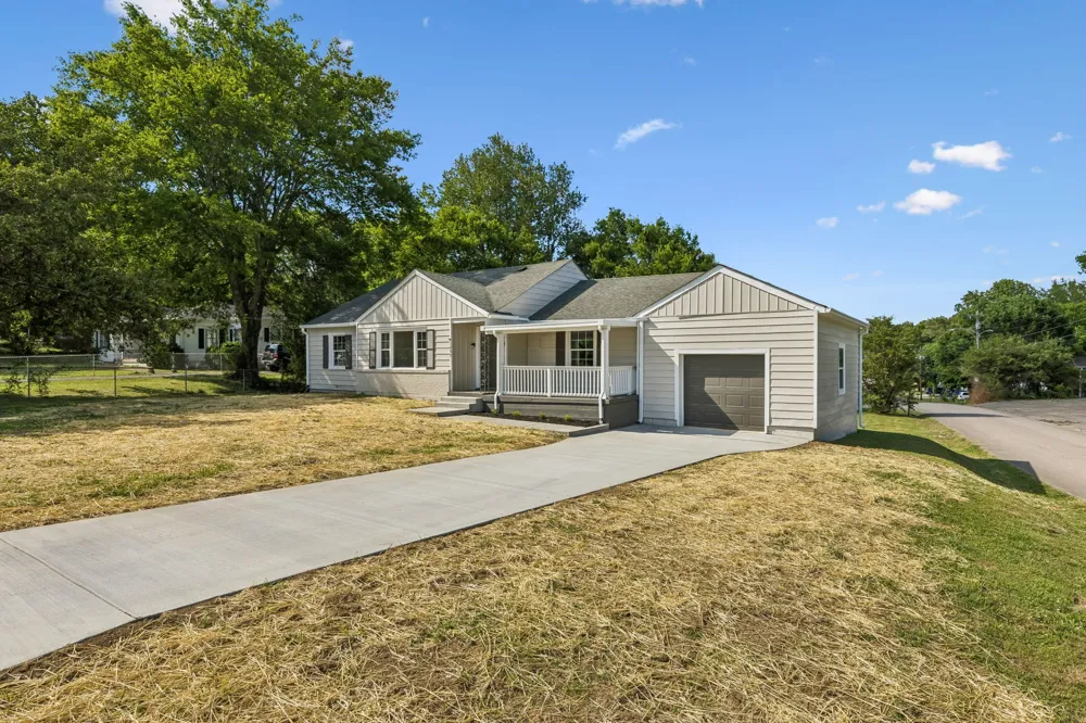 1057 Mapleash Ave Columbia, TN 38401