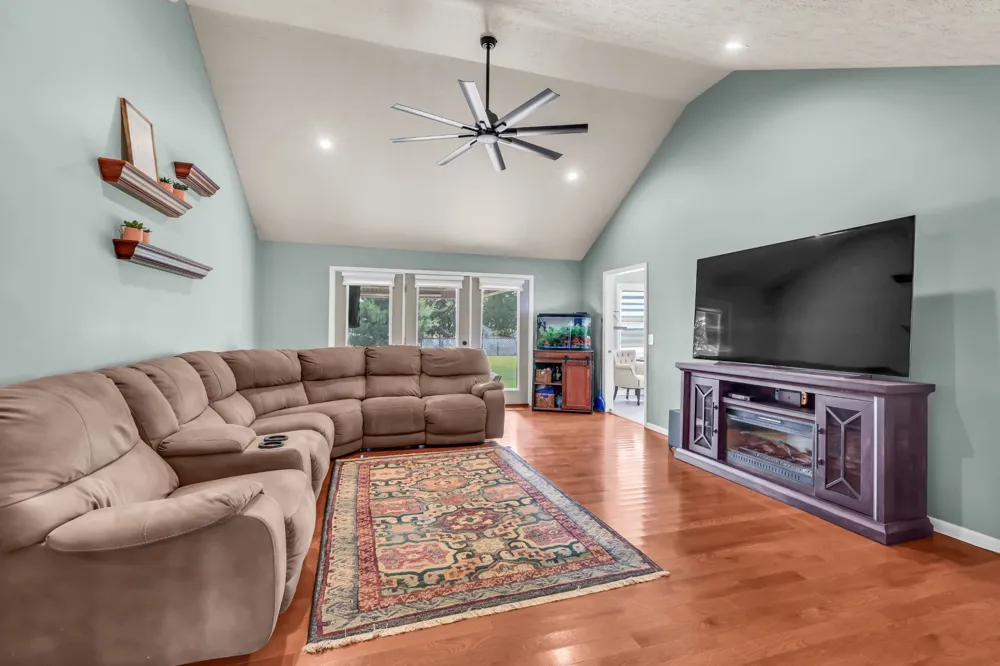 4111 Dixie Beeline Hwy Trenton, KY 42286