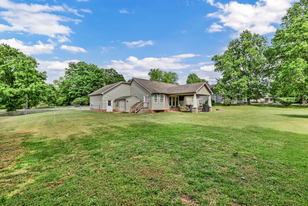 4111 Dixie Beeline Hwy Trenton, KY 42286