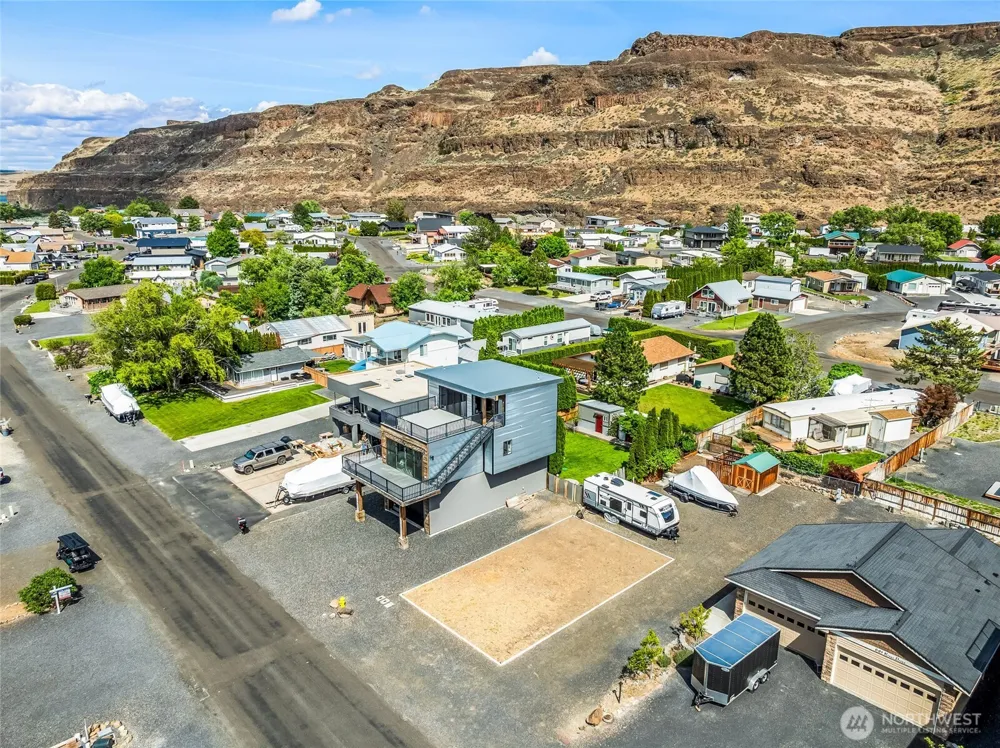 685 River Drive SW Quincy, WA 98848