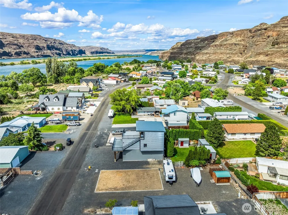 685 River Drive SW Quincy, WA 98848