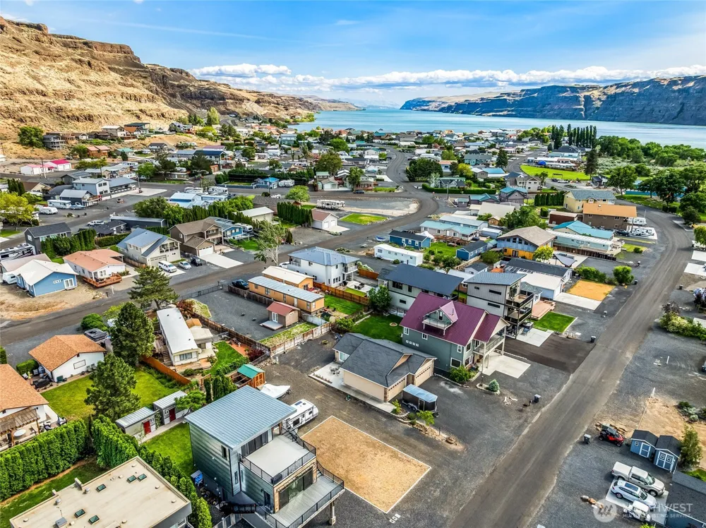 685 River Drive SW Quincy, WA 98848