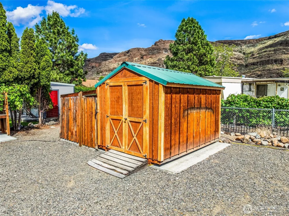685 River Drive SW Quincy, WA 98848