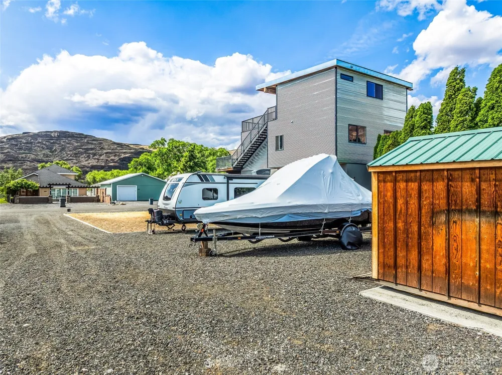 685 River Drive SW Quincy, WA 98848