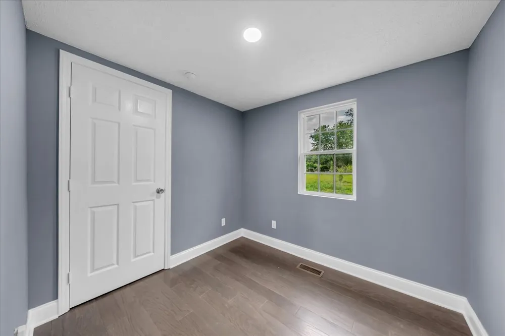 72 W 1st St Hillsboro, TN 37342