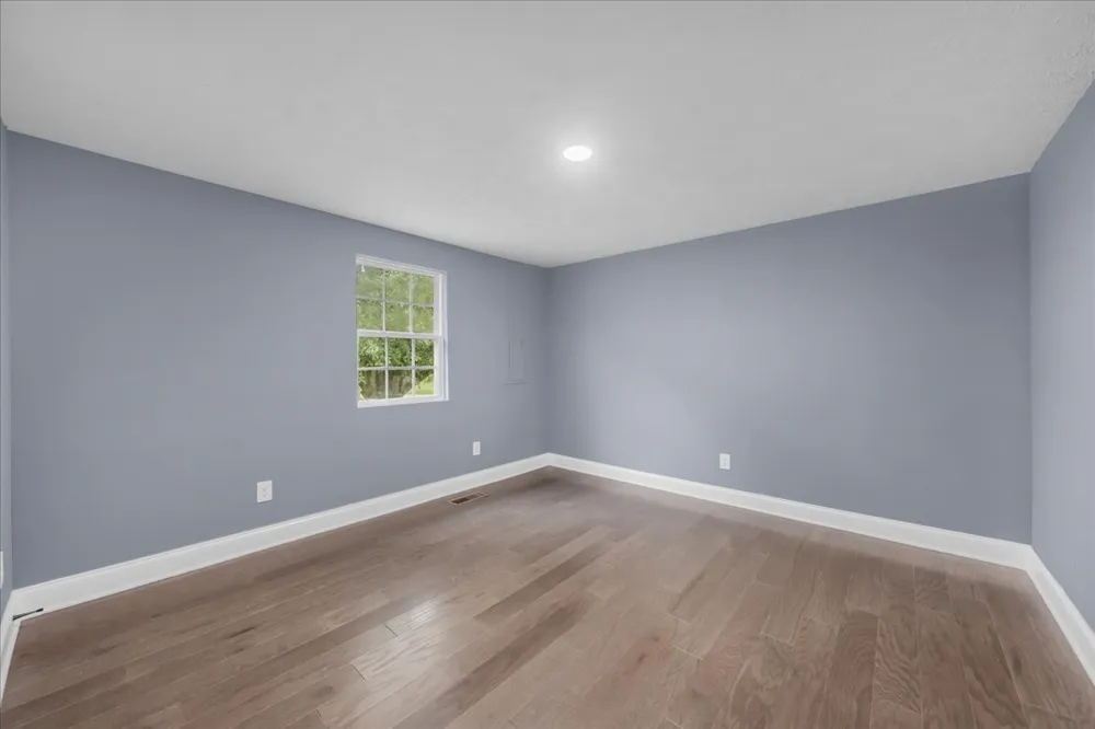 72 W 1st St Hillsboro, TN 37342