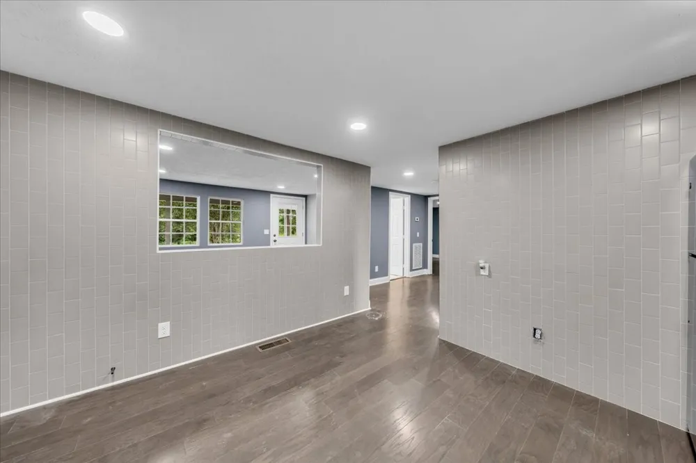 72 W 1st St Hillsboro, TN 37342