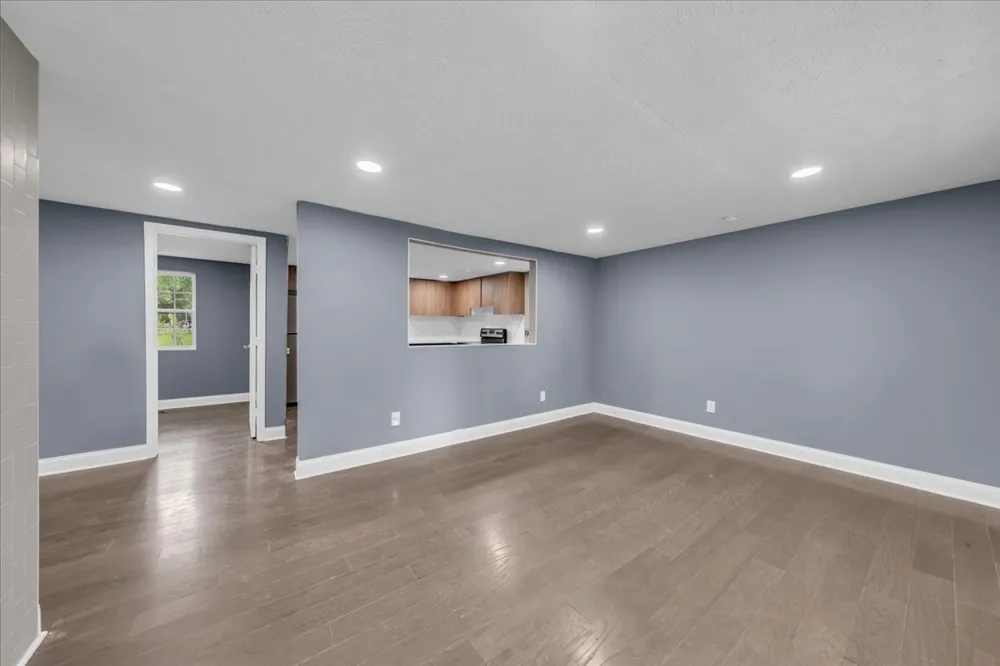 72 W 1st St Hillsboro, TN 37342