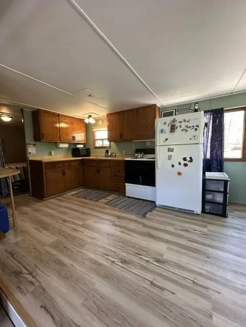 8305 Meadow Lake Road SW Motley, MN 56466