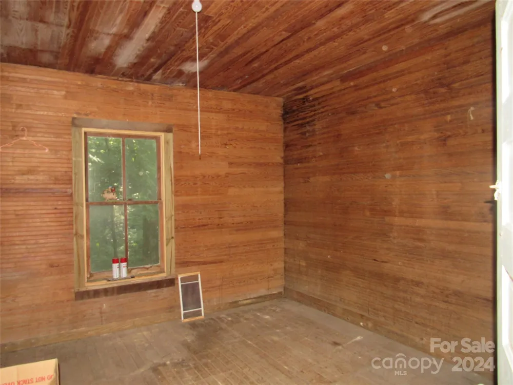 664 Woodfin Road Sylva, NC 28779