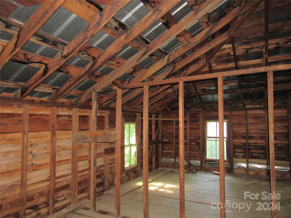 664 Woodfin Road Sylva, NC 28779