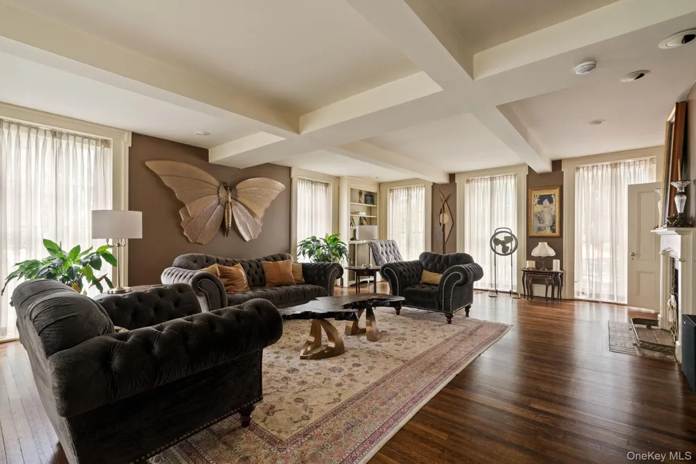 322 Albany Avenue Kingston, NY 12401