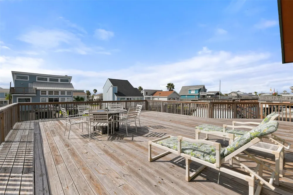 22101 Guadalupe Drive Galveston, TX 77554