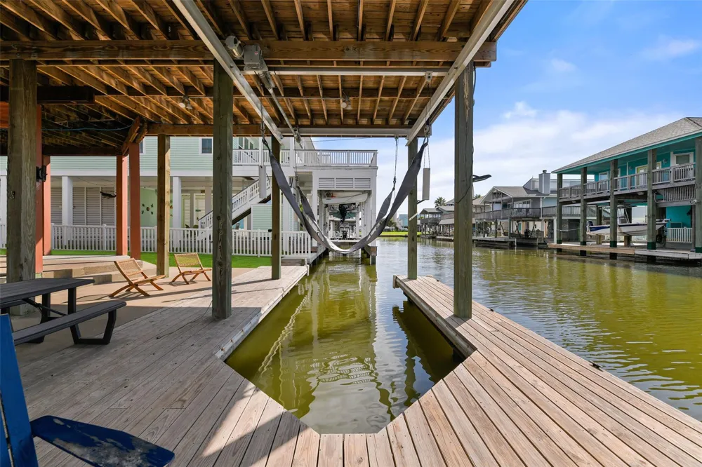 22101 Guadalupe Drive Galveston, TX 77554