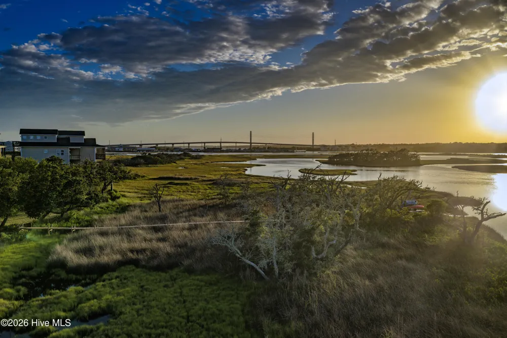 0 W Wilmington Avenue Surf City, NC 28445
