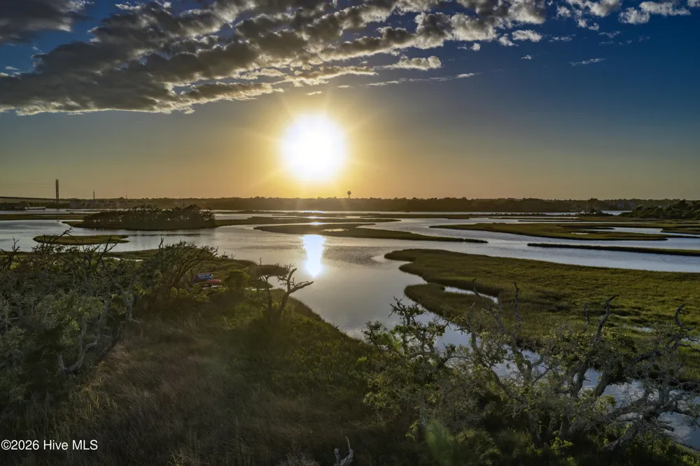 0 W Wilmington Avenue Surf City, NC 28445