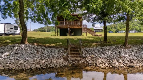 194 Creekside Ln