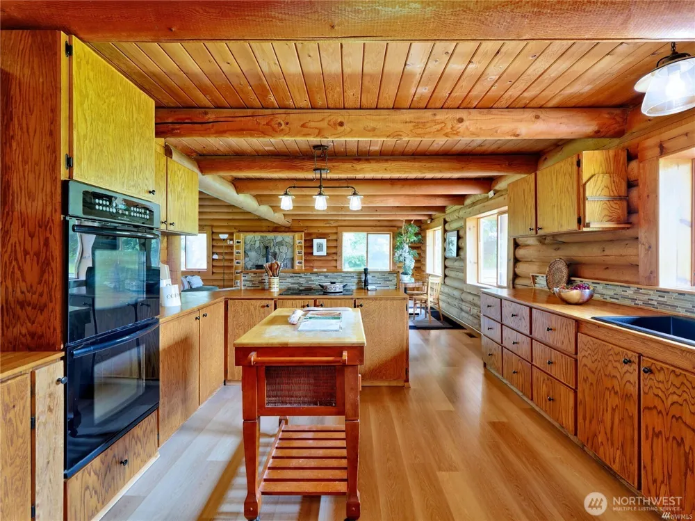 16320 58th Avenue NW Stanwood, WA 98292