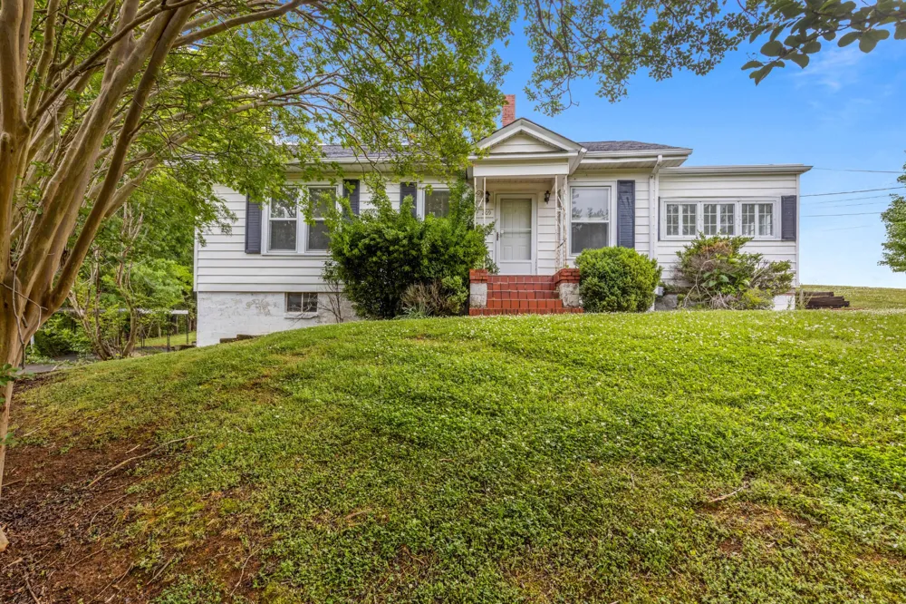 209 Browntown Road Chattanooga, TN 37415