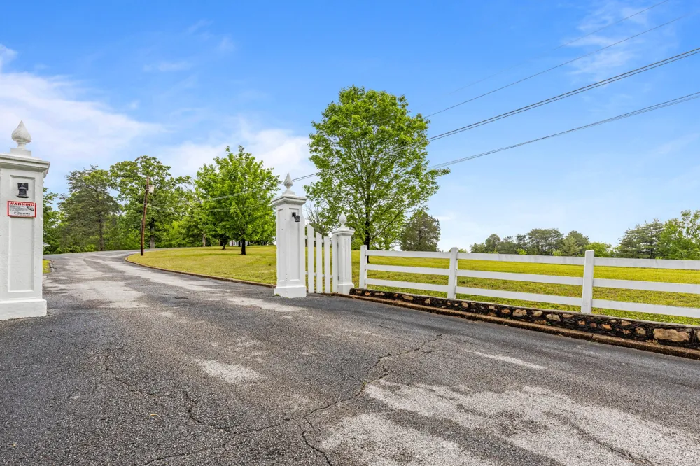 209 Browntown Road Chattanooga, TN 37415
